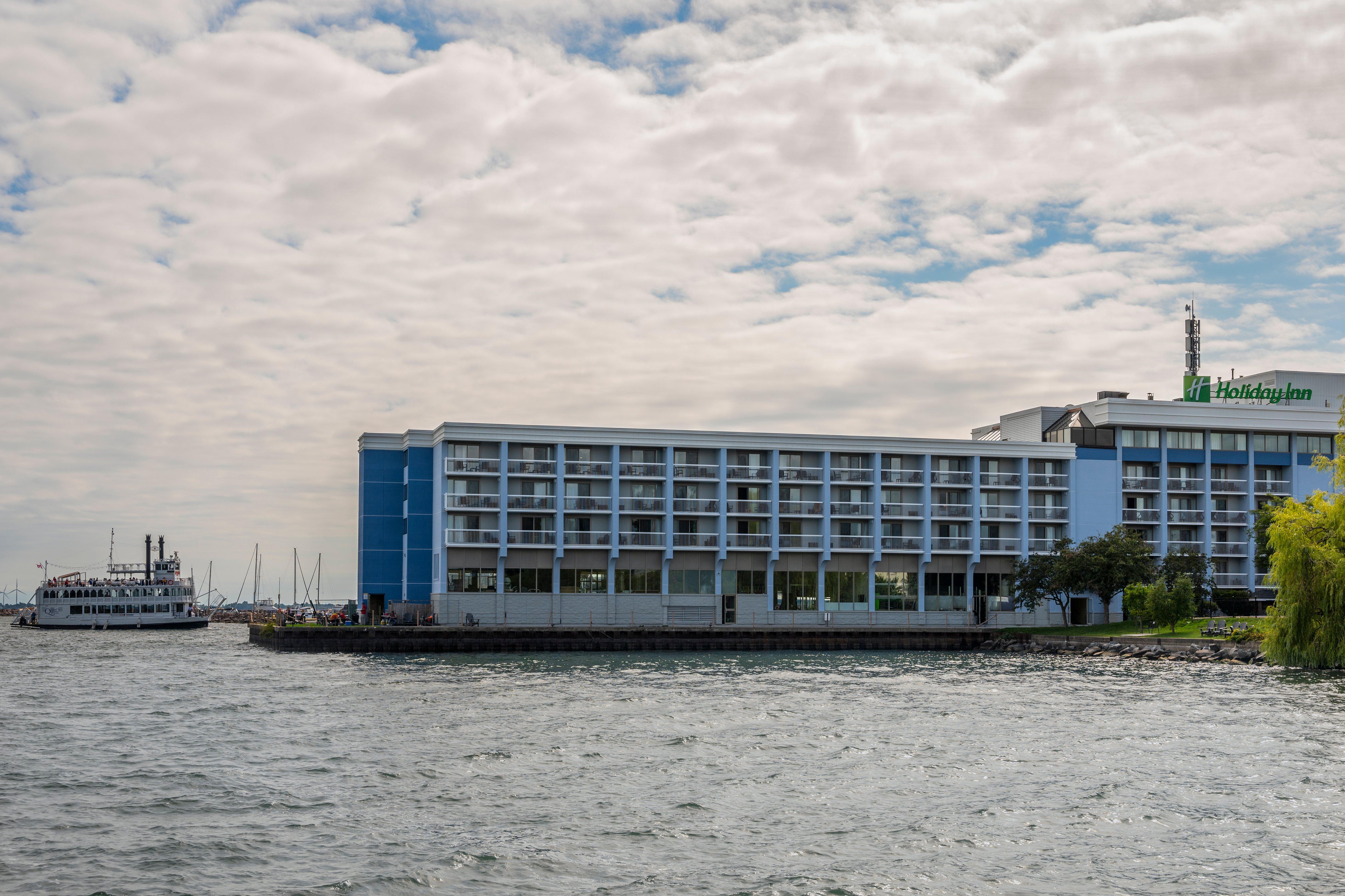 Holiday Inn Kingston - Waterfront, An Ihg Hotel Exterior photo